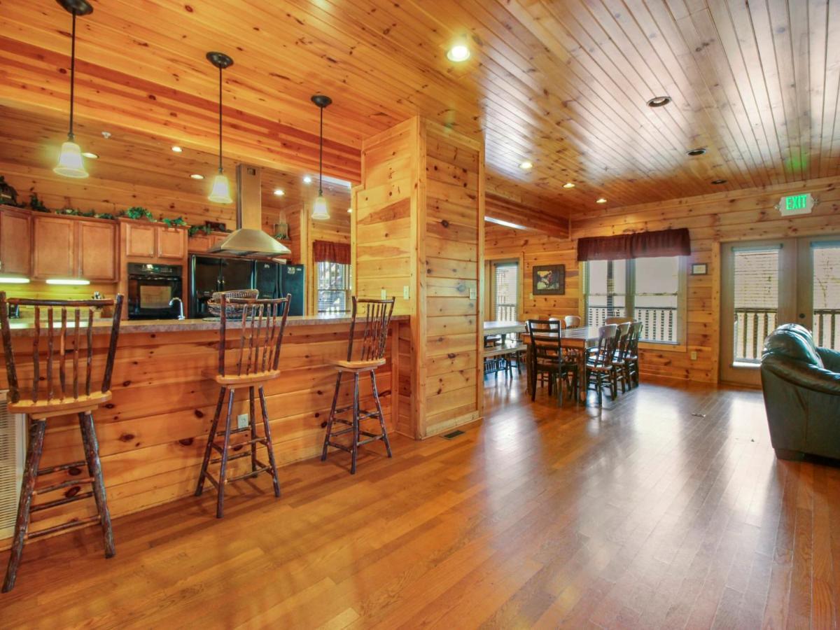 Big Sky Lodge II Гетлинбург Екстериор снимка